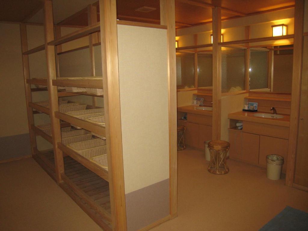 Keikoku-No-Yu Hotel Яманучи Екстериор снимка